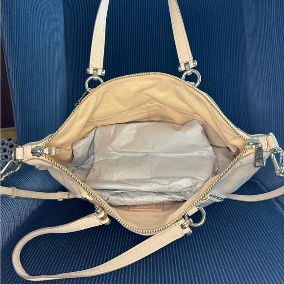 Coach blush pink crossbody bag. - Picture 4 of 5